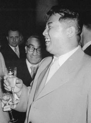 Kim Il-sung drinking champagne