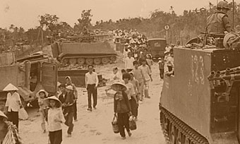 Refugees fleeting from Tet Offensive in Vietnam