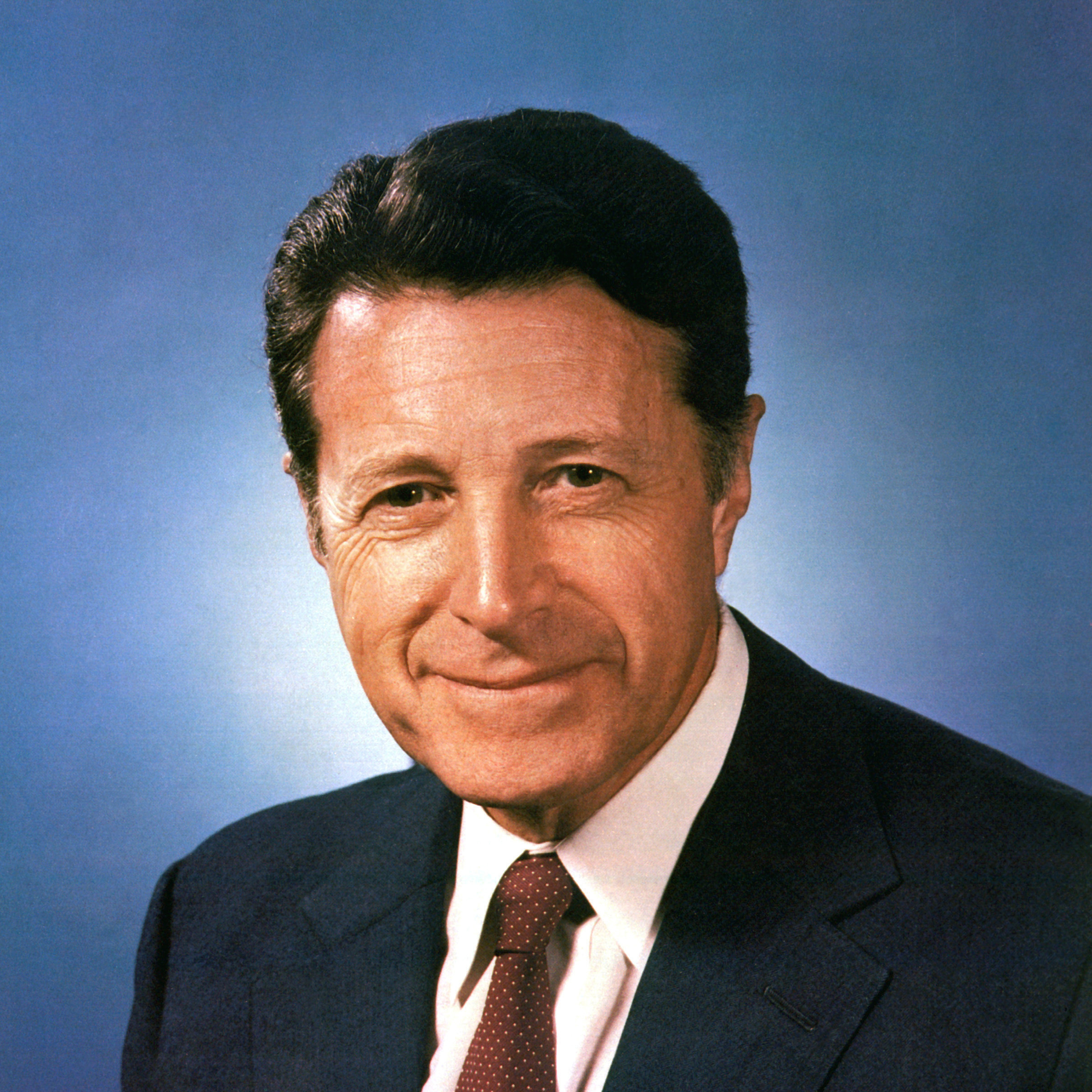 headshot of Caspar Weinberger