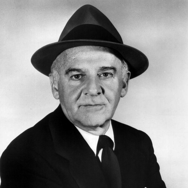 headshot of Walter Winchell 