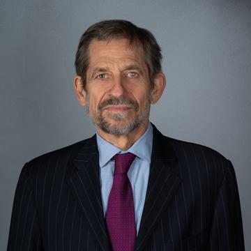 Thomas Graham headshot