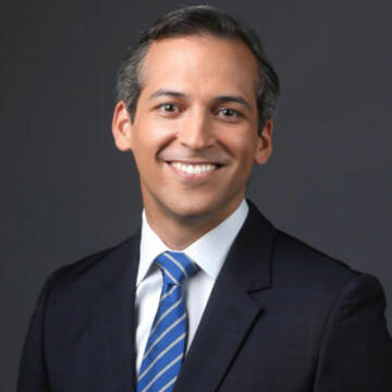 Nick Schifrin headshot