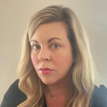 Maggie Jo Buchanan headshot